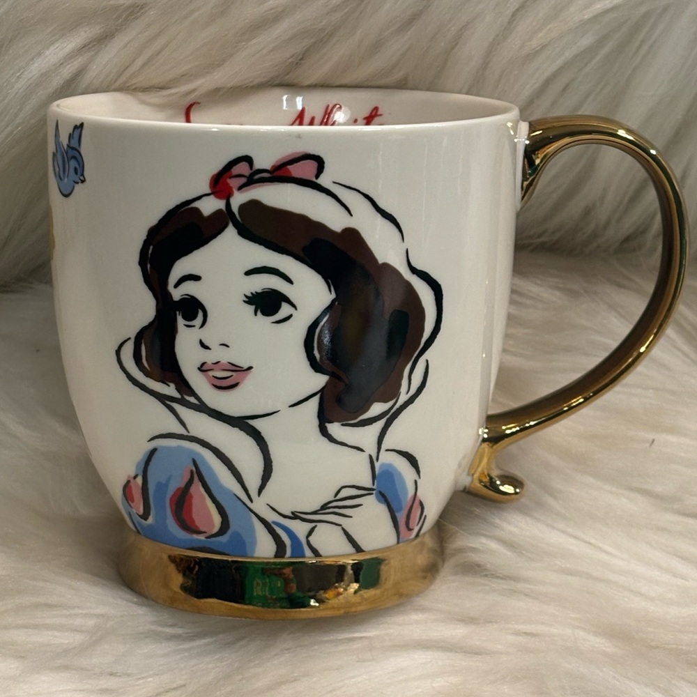 Disney Snow White and the Seven Dwarfs Icons Illustrated Mug NEW